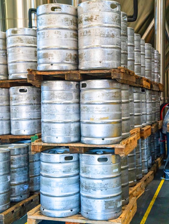 Kegs, Cans & Glasses - Brew Movers